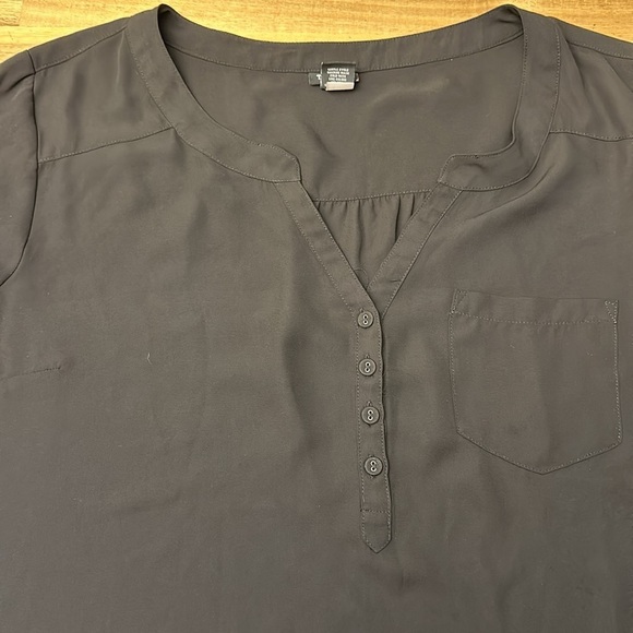 TORRID ⭐️ blouse - Picture 5 of 7